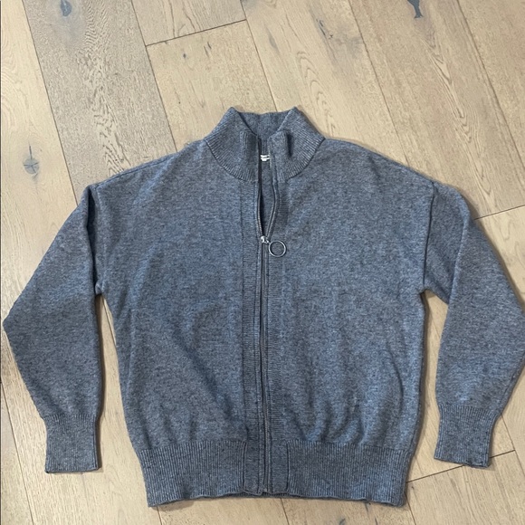 Tularosa | Bronx Sweater - Picture 3 of 8